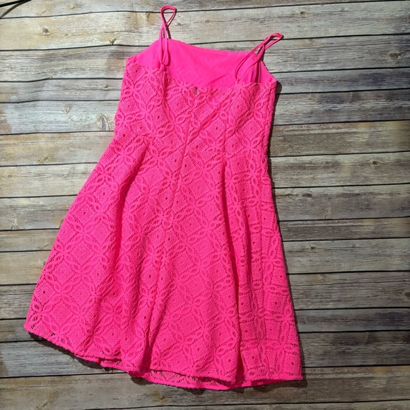 Lilly Pulitzer Jennilee Trellis lace, Barbie pink sundress - Picture 4 of 4